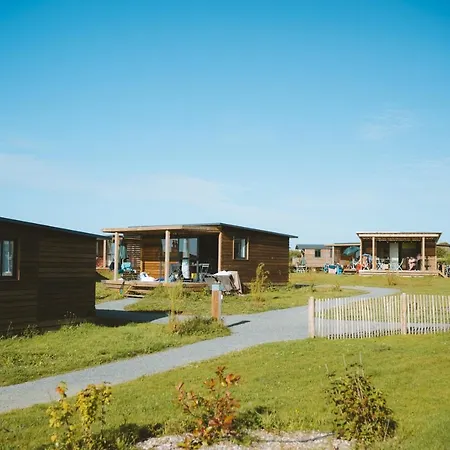 Campsite Huttopia Les Falaises - Normandie Saint-Pierre-en-Port