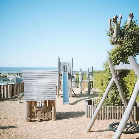 Huttopia Les Falaises - Normandie