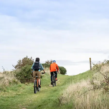 Camping Huttopia Les Falaises - Normandie 2*