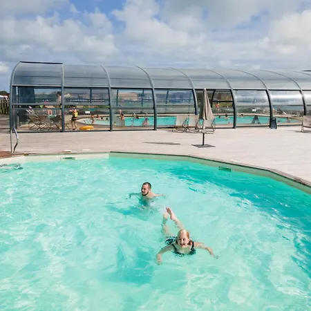 Campsite Huttopia Les Falaises - Normandie 2*