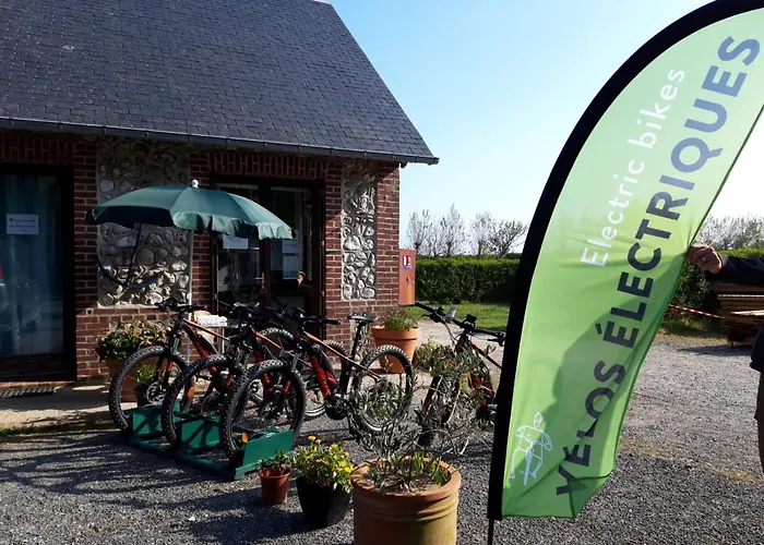 Campsite Huttopia Les Falaises - Normandie Saint-Pierre-en-Port